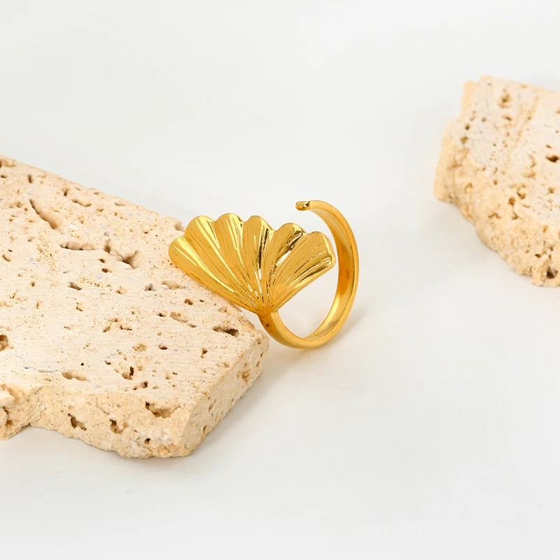 Anel Feminino Dourado – Anel Luana KIONI