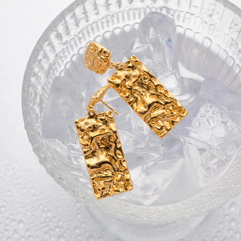 Brinco Feminino Dourado – Brinco Ayanda KIONI