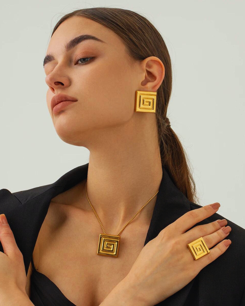 Brinco Feminino Dourado – Brinco Zayra KIONI