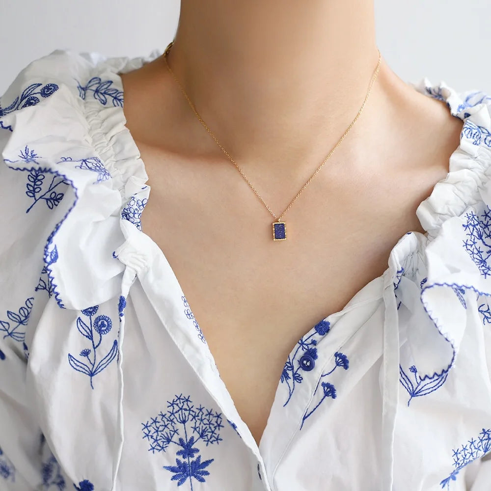 Colar Feminino Dourado – Colar Rose KIONI