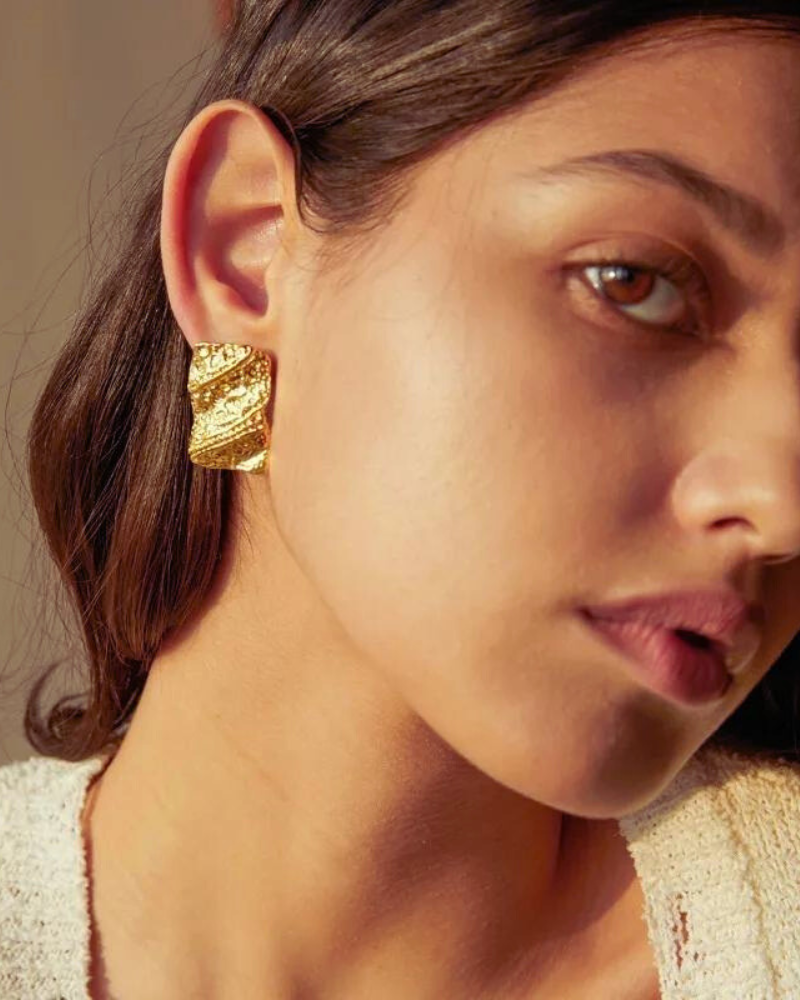 Brinco Feminino Dourado – Brinco Leila KIONI 