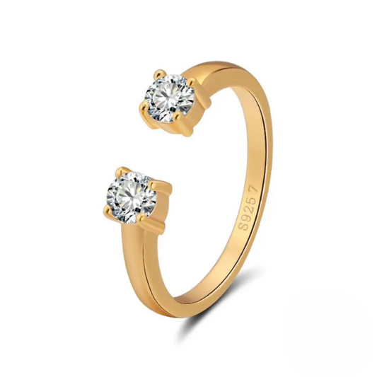 Loja Kioni - Anel Laura em Prata Banhada a Ouro e Zircônias